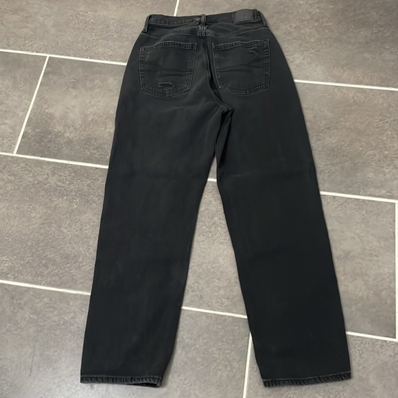 American Eagle Highest Rise 90s Boyfriend Jeans size 4 - Picture 2 of 9